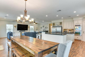 Large Group Gulf Retreat, Steps to Surfside Beach!